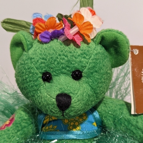 HAWAIIAN Collectibles Kukui green bear plush - Picture 2 of 9